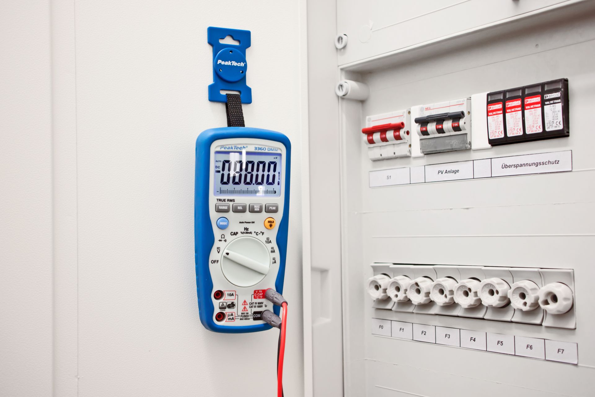 PeakTech P 7100 Magnethalter für diverse Messmittel